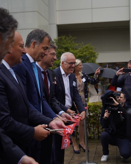 Le Premier Ministre belges et le management de GSK inaugurent le centre de lyophilisation